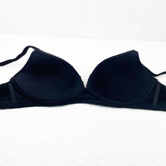 BUY 1 GET 1 FREE Victorias Secret 34d no wire charm soft - Picture 4 of 8